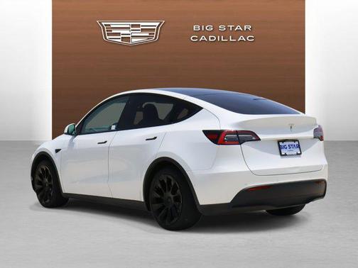 2021 Tesla Model Y Standard Range Rear-Wheel Drive