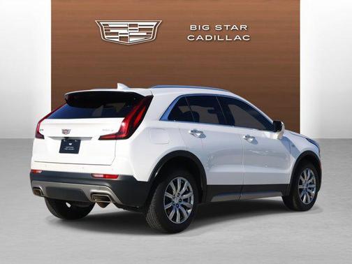 2022 Cadillac XT4 Premium Luxury