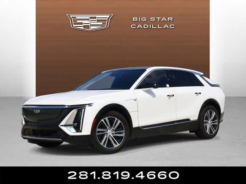 Crystal White Tricoat 2024 Cadillac LYRIQ Luxury