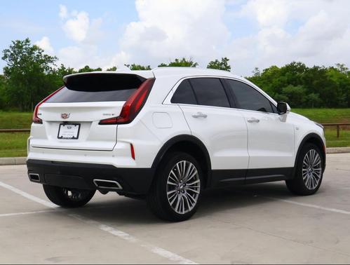 Crystal White Tricoat 2024 Cadillac XT4 Premium Luxury