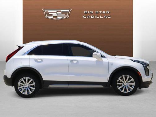 2022 Cadillac XT4 Premium Luxury