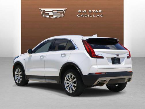 2022 Cadillac XT4 Premium Luxury