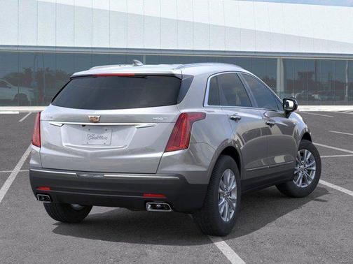 Argent Silver Metallic 2026 Cadillac XT5 Luxury