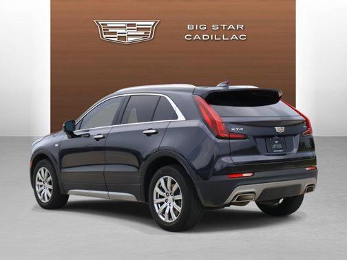 2022 Cadillac XT4 Premium Luxury
