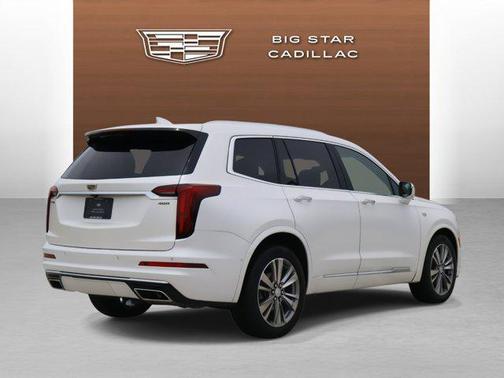 2022 Cadillac XT6 Premium Luxury FWD