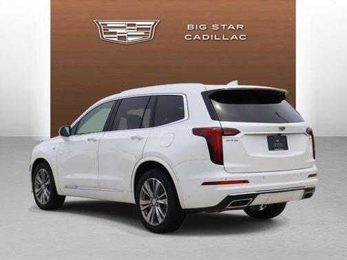 2022 Cadillac XT6 Premium Luxury FWD