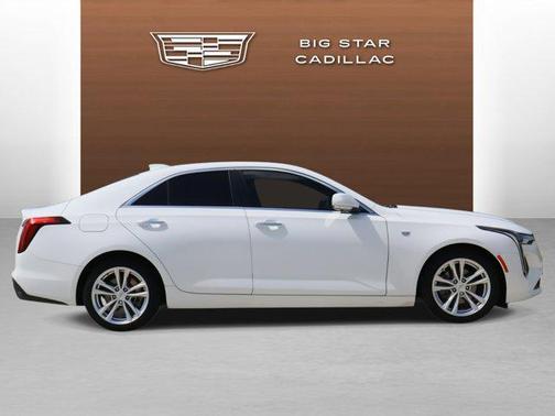 2022 Cadillac CT4 Luxury