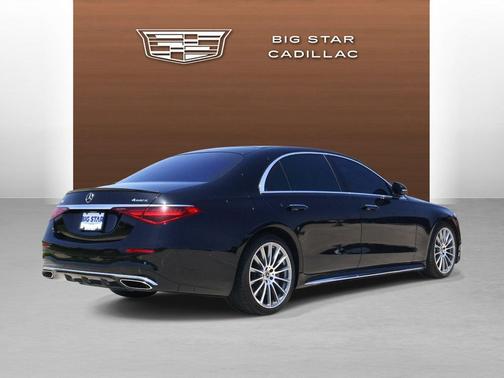 Obsidian Black Metallic 2022 Mercedes-Benz S-Class 4MATIC