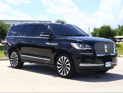 Infinite Black Metallic Clearcoat 2024 Lincoln Navigator Reserve