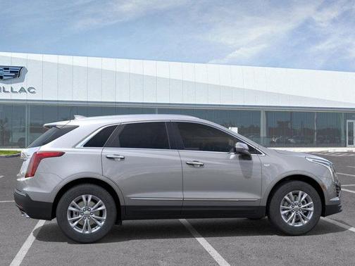 2026 Cadillac XT5 Luxury
