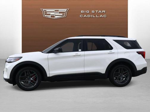 Star White Metallic Tri-Coat 2026 Ford Explorer ST