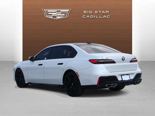 2023 BMW 760 i xDrive