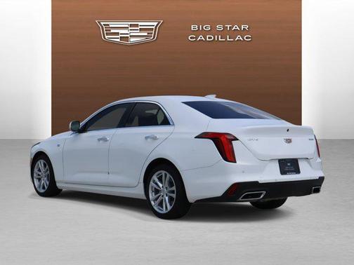 2022 Cadillac CT4 Luxury