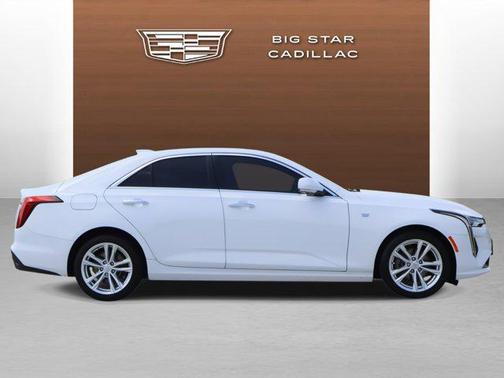 2022 Cadillac CT4 Luxury