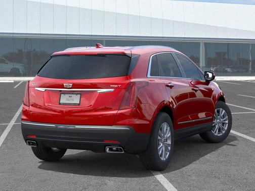 2026 Cadillac XT5 Luxury