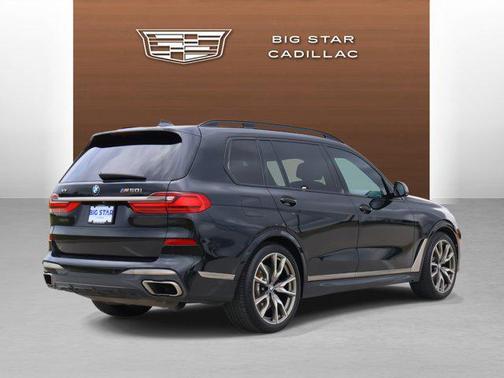 2021 BMW X7 M50i