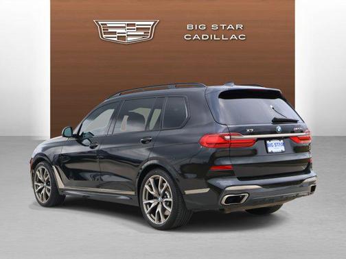 2021 BMW X7 M50i