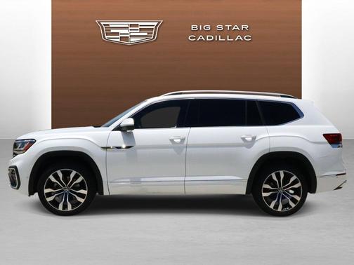Deep Black Pearl 2022 Volkswagen Atlas 3.6L SEL Premium