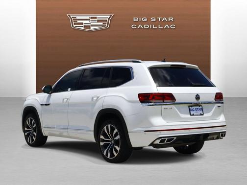 Deep Black Pearl 2022 Volkswagen Atlas 3.6L SEL Premium