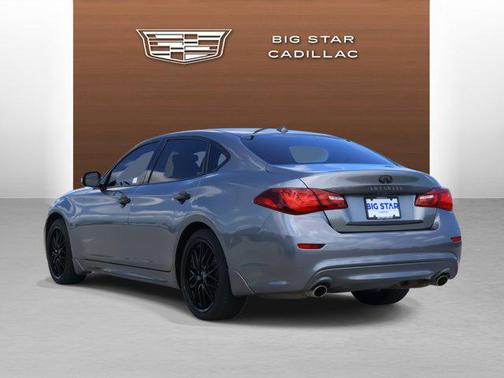 2017 INFINITI Q70L 3.7
