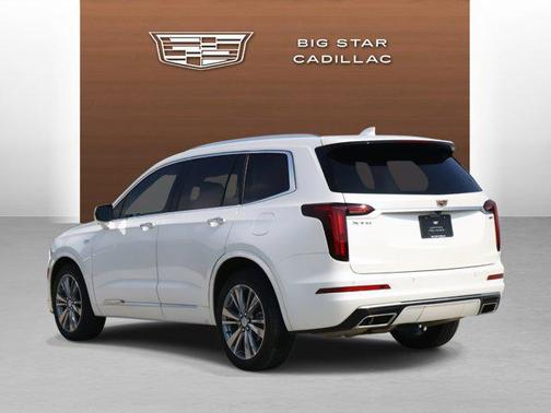 2025 Cadillac XT6 Premium Luxury FWD