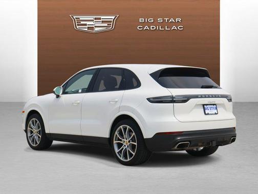 2021 Porsche Cayenne Base