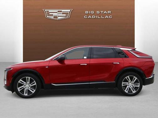 2024 Cadillac LYRIQ Tech