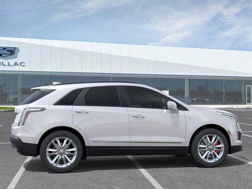2025 Cadillac XT5 Sport