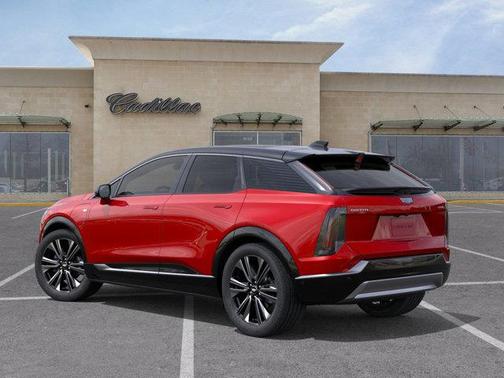 2025 Cadillac OPTIQ Luxury 2 AWD