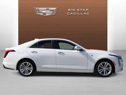 2023 Cadillac CT4 Luxury