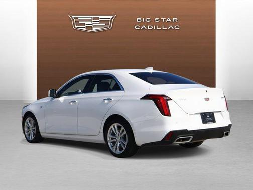 2023 Cadillac CT4 Luxury