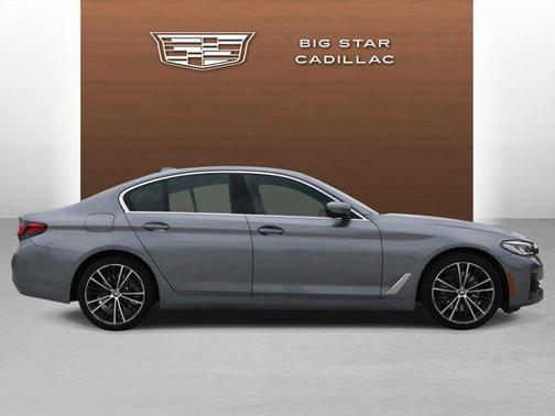 Skyscraper Gray Metallic 2023 BMW 530 i
