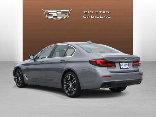 Skyscraper Gray Metallic 2023 BMW 530 i