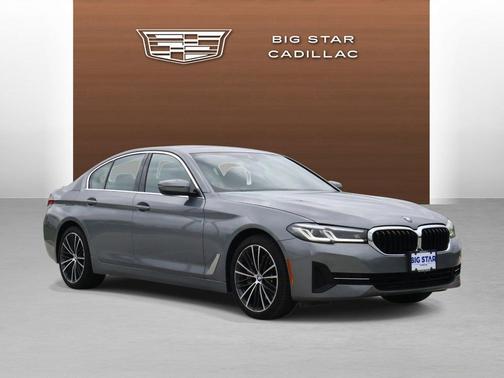 Skyscraper Gray Metallic 2023 BMW 530 i