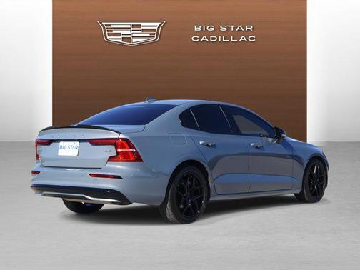 2024 Volvo S60 B5 Core Dark Theme