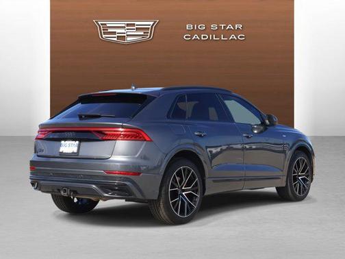 2021 Audi Q8 55 Premium Plus