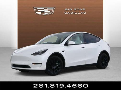 2022 Tesla Model Y Long Range Dual Motor All-Wheel Drive