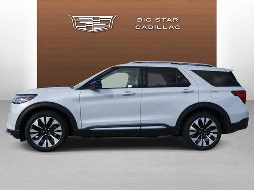 White Metallic 2025 Ford Explorer Platinum