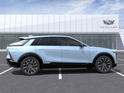 2025 Cadillac LYRIQ Sport