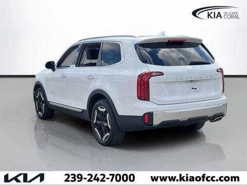 Glacial White Pearl 2024 Kia Telluride S