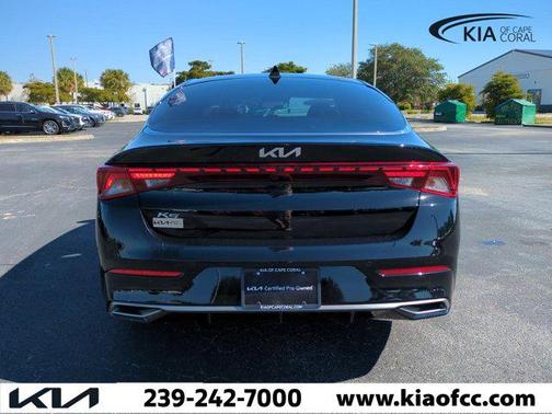 2022 Kia K5 EX