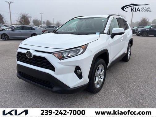 2020 Toyota RAV4 XLE