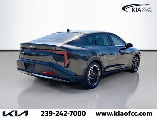 2026 Kia K4 EX