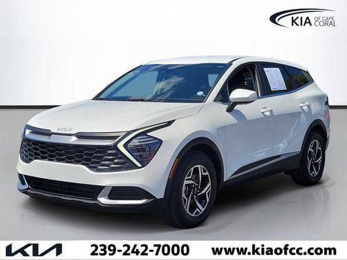 Snow White Pearl 2024 Kia Sportage LX