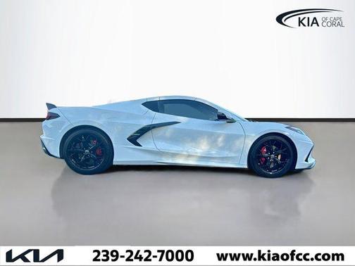 2022 Chevrolet Corvette Stingray w/1LT