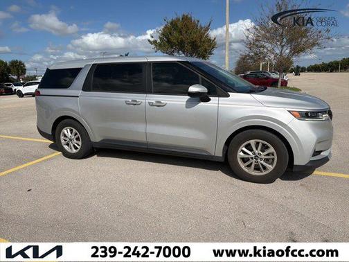 2022 Kia Carnival LXS