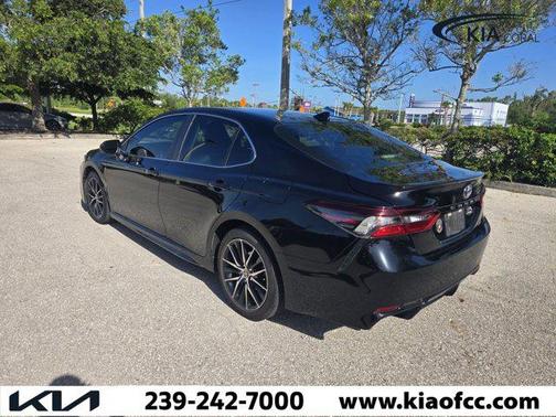 2021 Toyota Camry SE