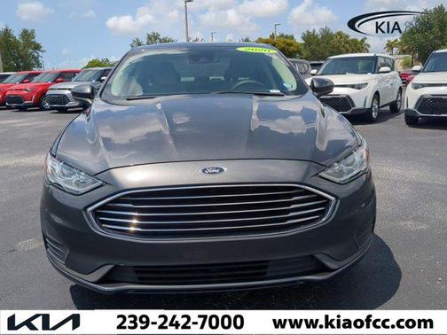2020 Ford Fusion SE