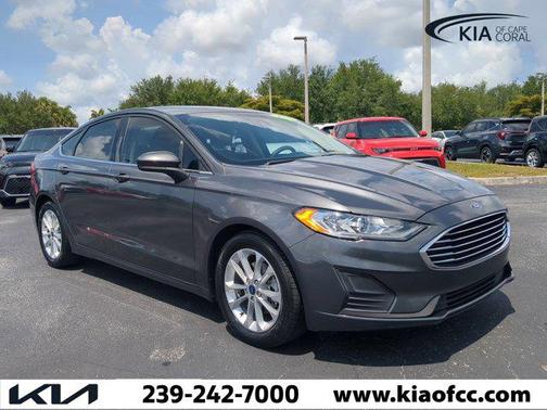 2020 Ford Fusion SE