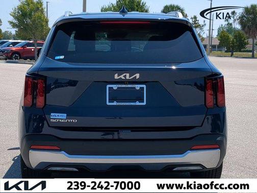 2024 Kia Sorento S